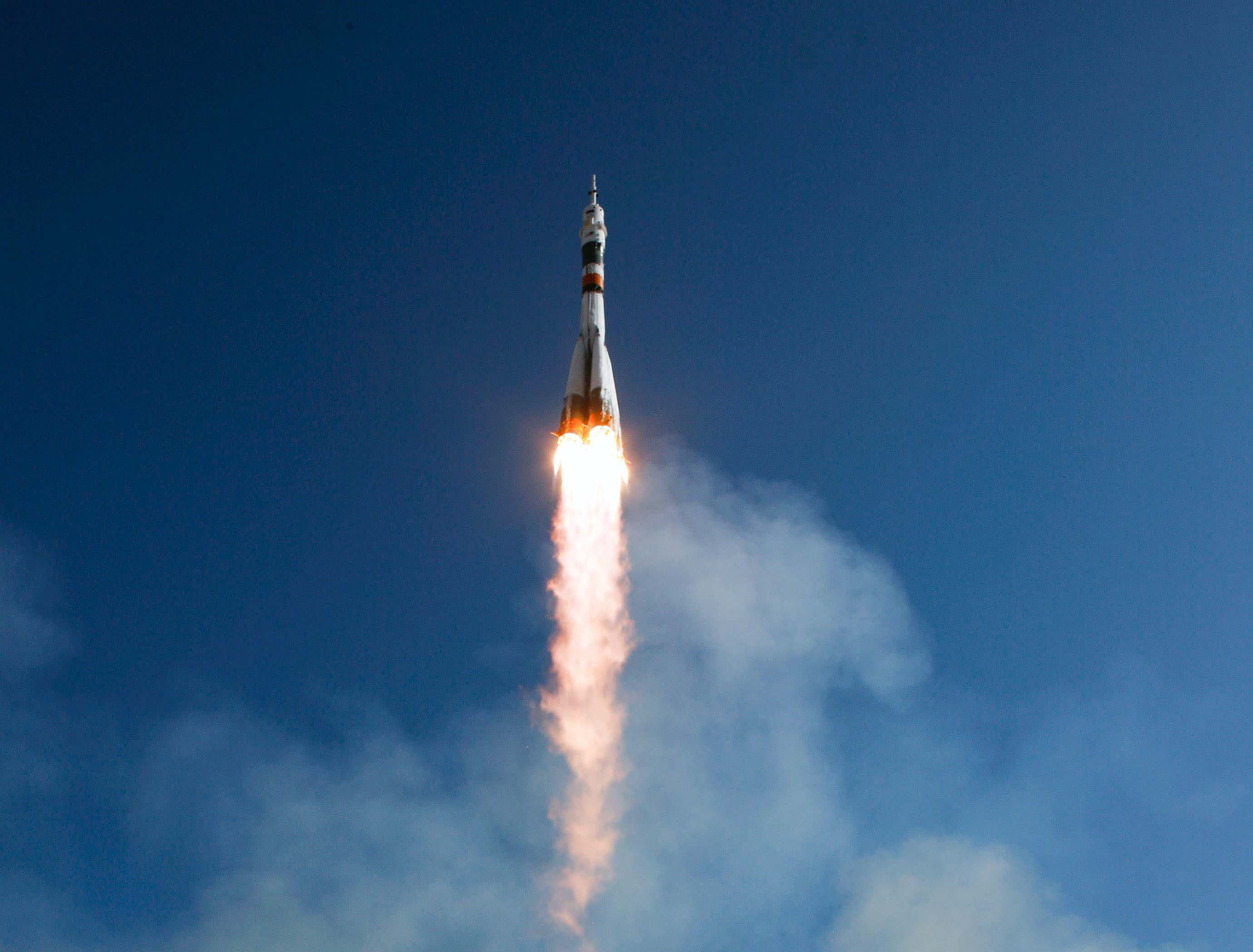 Soyuz>
        </div>
        <div class=